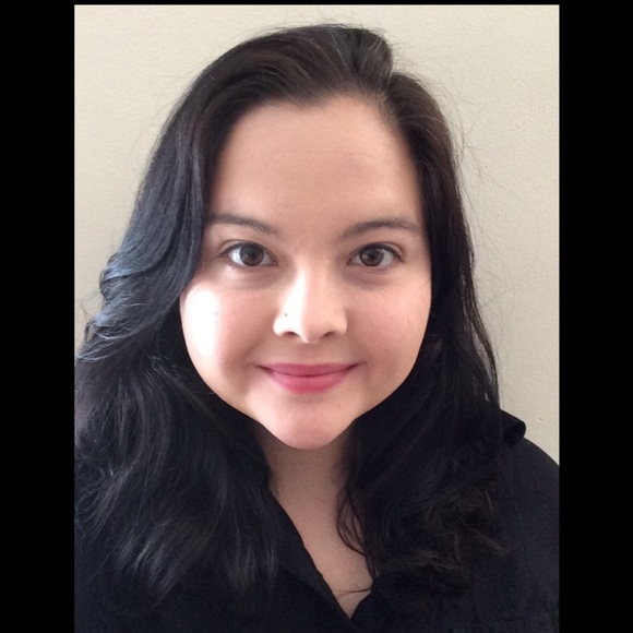 Meet your Posher, Melanie - Picture 2 of 4