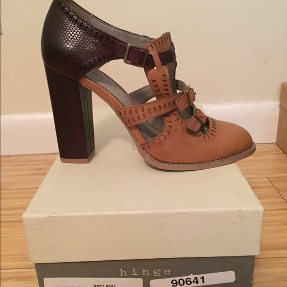 Hinge heels