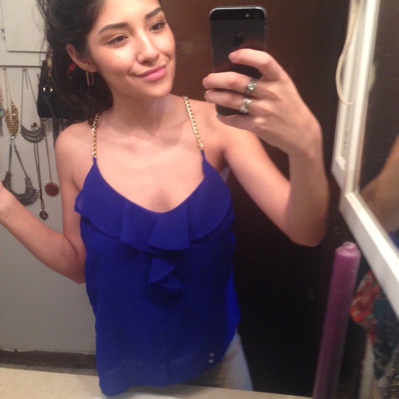 Blue blouse 💙 - Picture 2 of 3