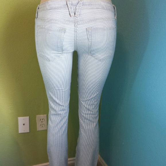 William Rast Size 27 - Picture 4 of 4