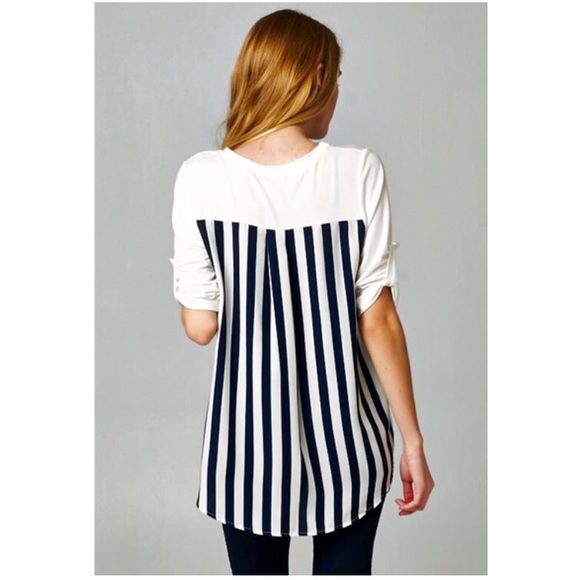 ✨5⭐️ RATED BUTTERY SOFT TOP - SMALL✨ - Picture 3 of 4