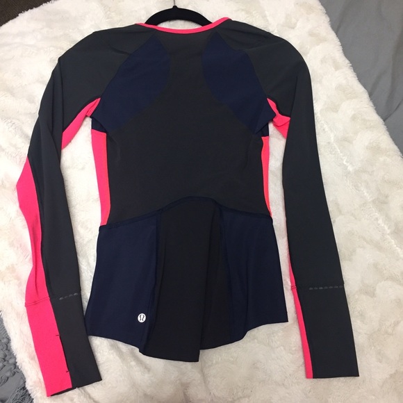Lulu Lemon workout top.