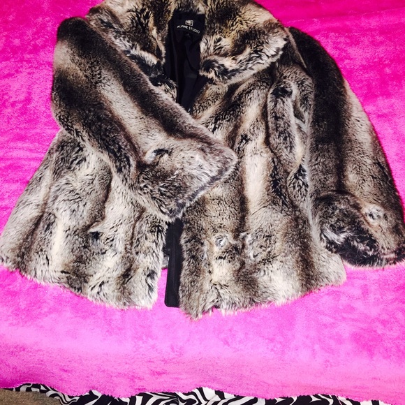 Jacket - Picture 1 of 2
