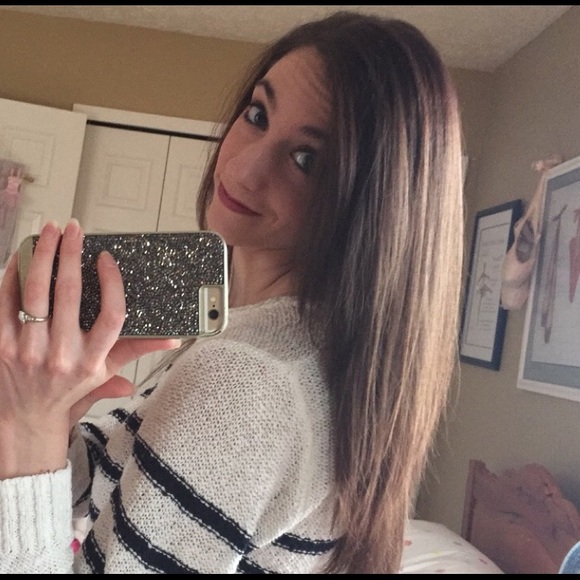 Meet your Posher, Kelly - Picture 4 of 4