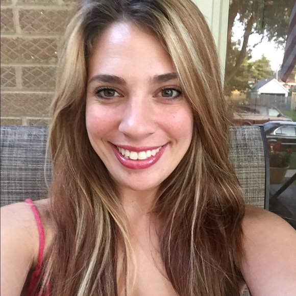 Meet your Posher, Kassandra - Picture 1 of 1