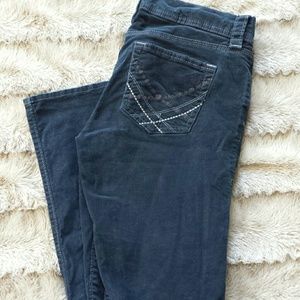 Lowrise skinny cords.