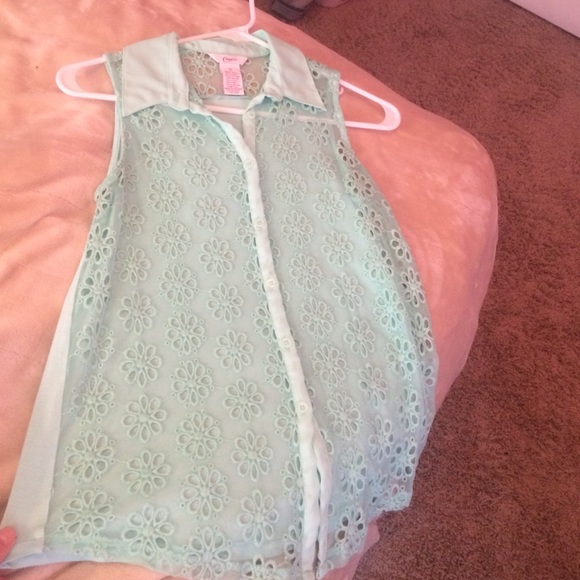 Flower print mint button down top!