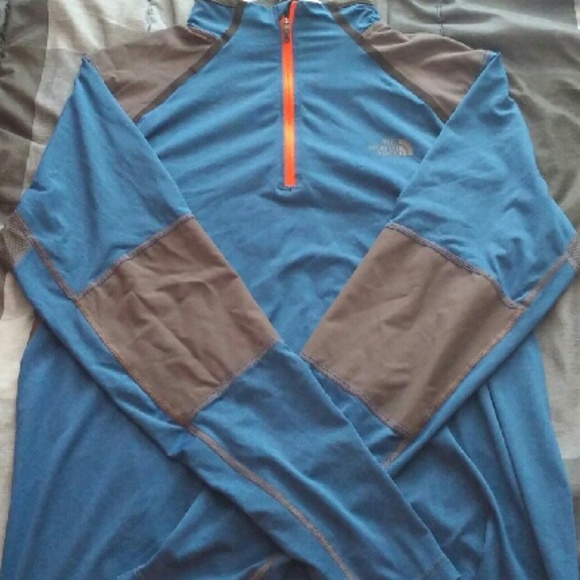 NORTH FACE-QUARTER ZIP