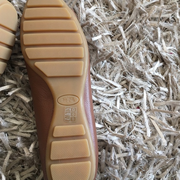 ❌sold❌Coach tan shoes - Picture 3 of 3