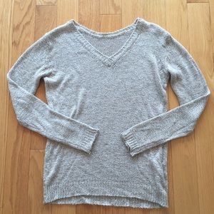 NWOT Brandy Melville super soft knit sweater