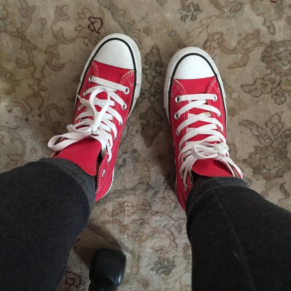 Red high top converse - Picture 1 of 3