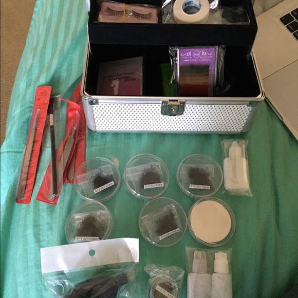 Eyelash extension kit