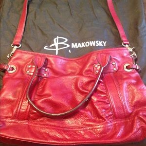 B. Makowsky cross body bag