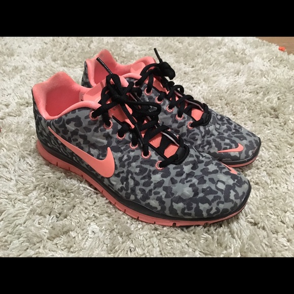 Coral pink leopard Nike 5.0