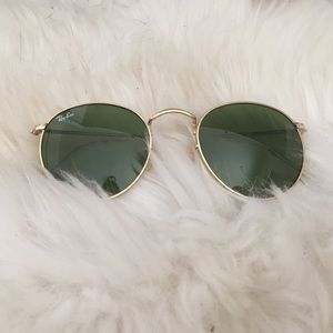 RAYBAN green vintage sunnies