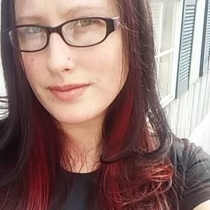 Meet your Posher, Alicia