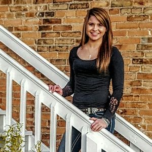 Meet your Posher, Sara