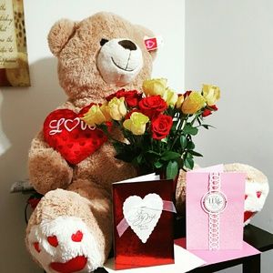 Meet your Posher, Courtney