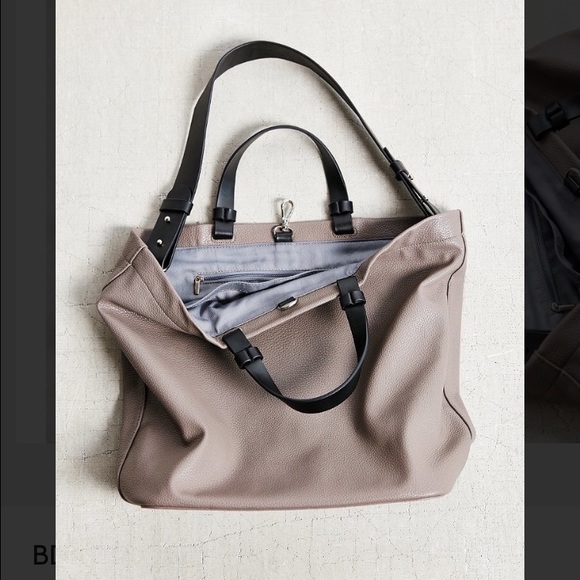 SOLD ON MERC Urban outfitters purse