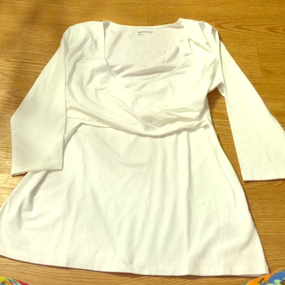 Gap Maternity/Nursing Top