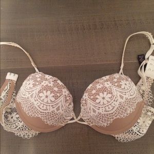Victoria secret nude with white lace push up bra