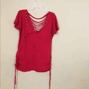 Red side ruched open back shirt