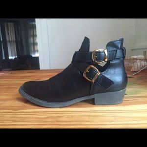 🎉Weekend Sale🎉 Double buckle Black Booties