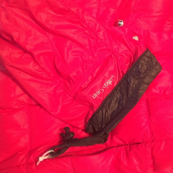 ✨NWOT✨ packable jacket - Picture 2 of 4