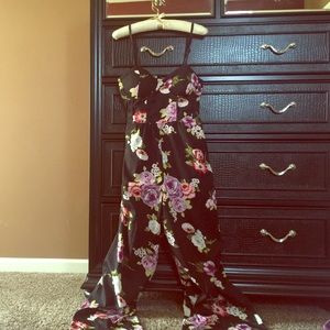 Floral jumpsuit🌸🌺💐