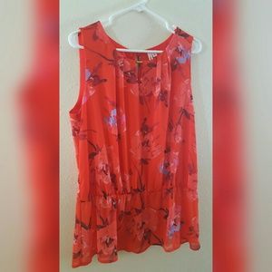 SUPER CUTE dressy top