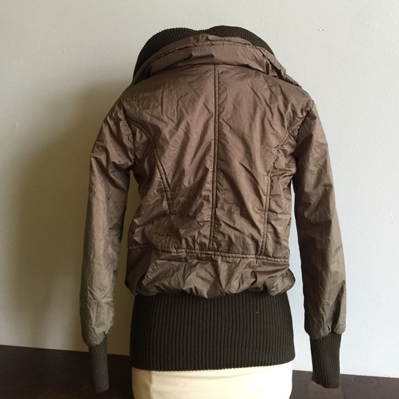 Meggie High Class Green flight jacket - Picture 3 of 4