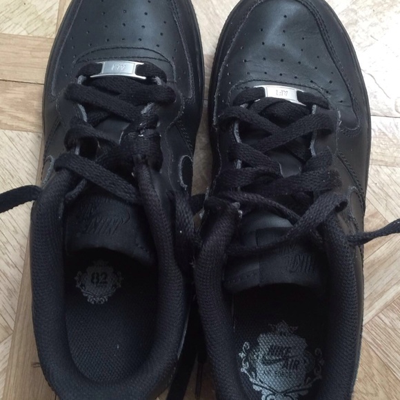 Black nike Air Force 1