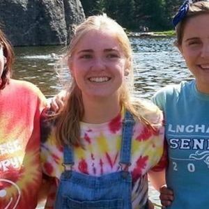 Meet your Posher, Jillian and Camille