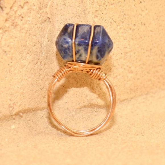 🌟SALE!🌟Semi-Precious Stone Flexi-Ring - Picture 2 of 2