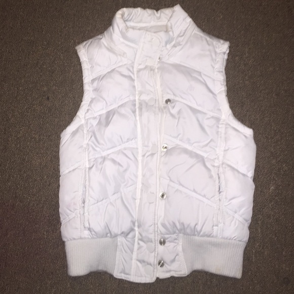 White Aeropostale Puffer Vest