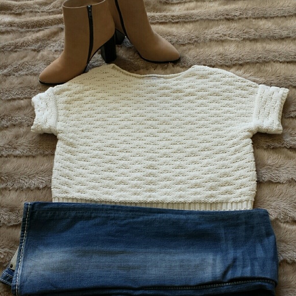 NWOT knit cropped sweater top