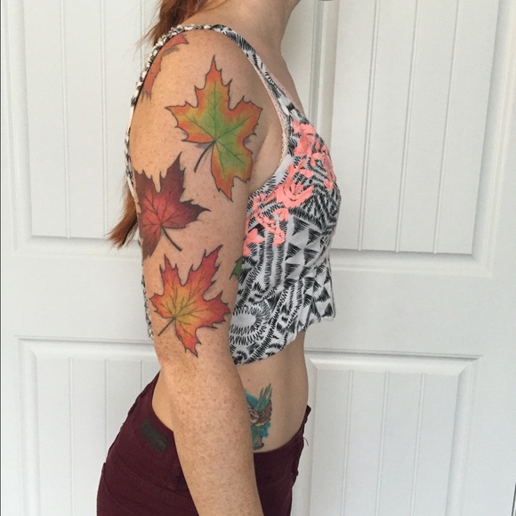 Crop top - Picture 2 of 4