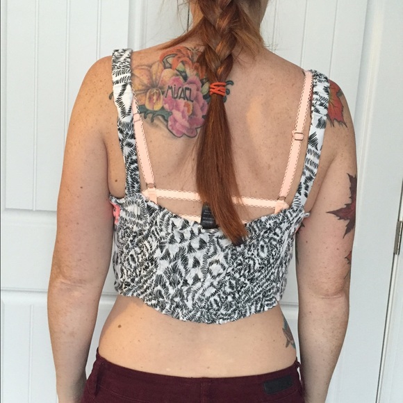 Crop top - Picture 3 of 4