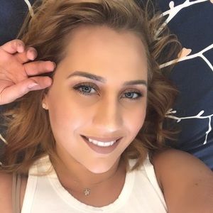 Meet your Posher, Alycia