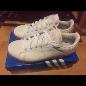 Bubble gum sole stan smiths sz 6 in boys sz 8 wm