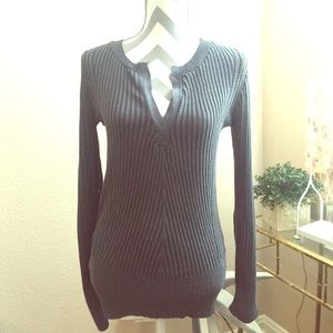Ribbed sweater (stretchy!!)
