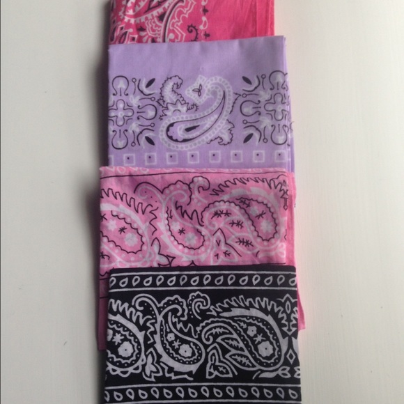 PRICE MARKDOWN‼️Bandana Bundle 🌟💫