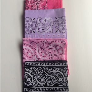 PRICE MARKDOWN‼️Bandana Bundle 🌟💫