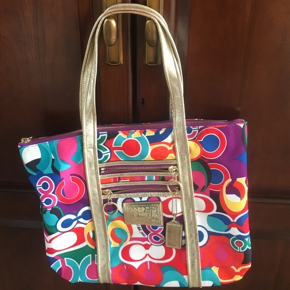 Authentic coach poppy tote purse excellent used co