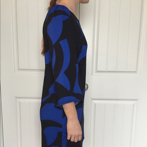 Dress - Picture 2 of 4
