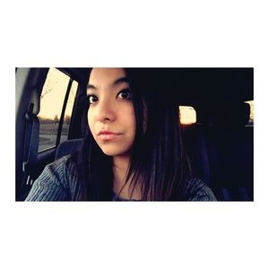 Meet your Posher, Lizbeth