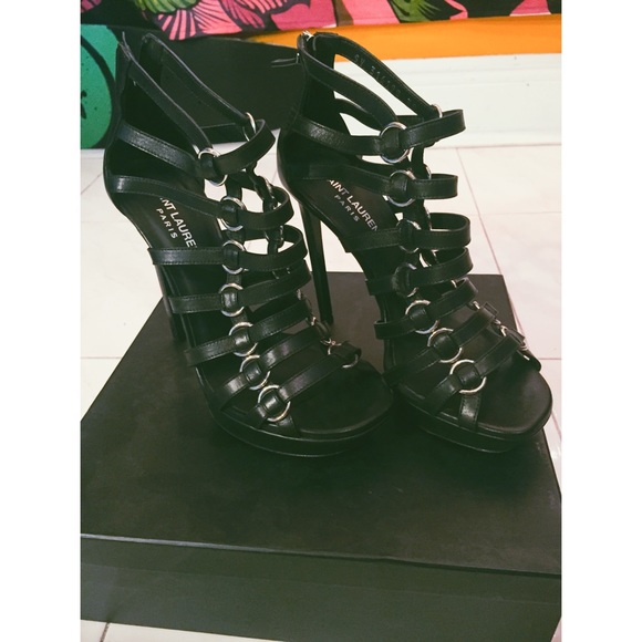 Black Saint Laurent heels - Picture 1 of 3