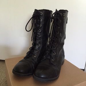 Combat black boots