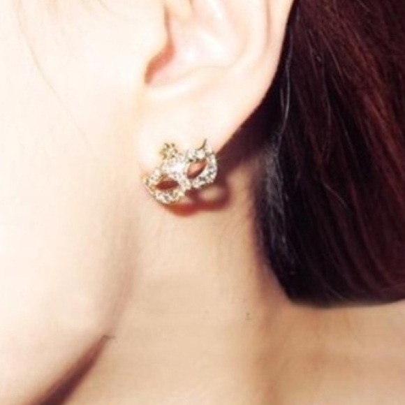Last one! Masquerade studs! - Picture 2 of 3