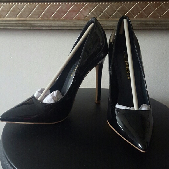 Black leather 'High Reputation' heels NWT